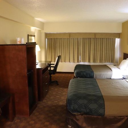 Rodeway Inn Sandston Ngoại thất bức ảnh