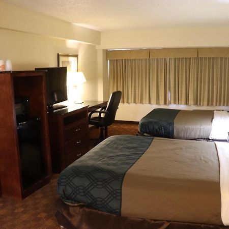 Rodeway Inn Sandston Ngoại thất bức ảnh