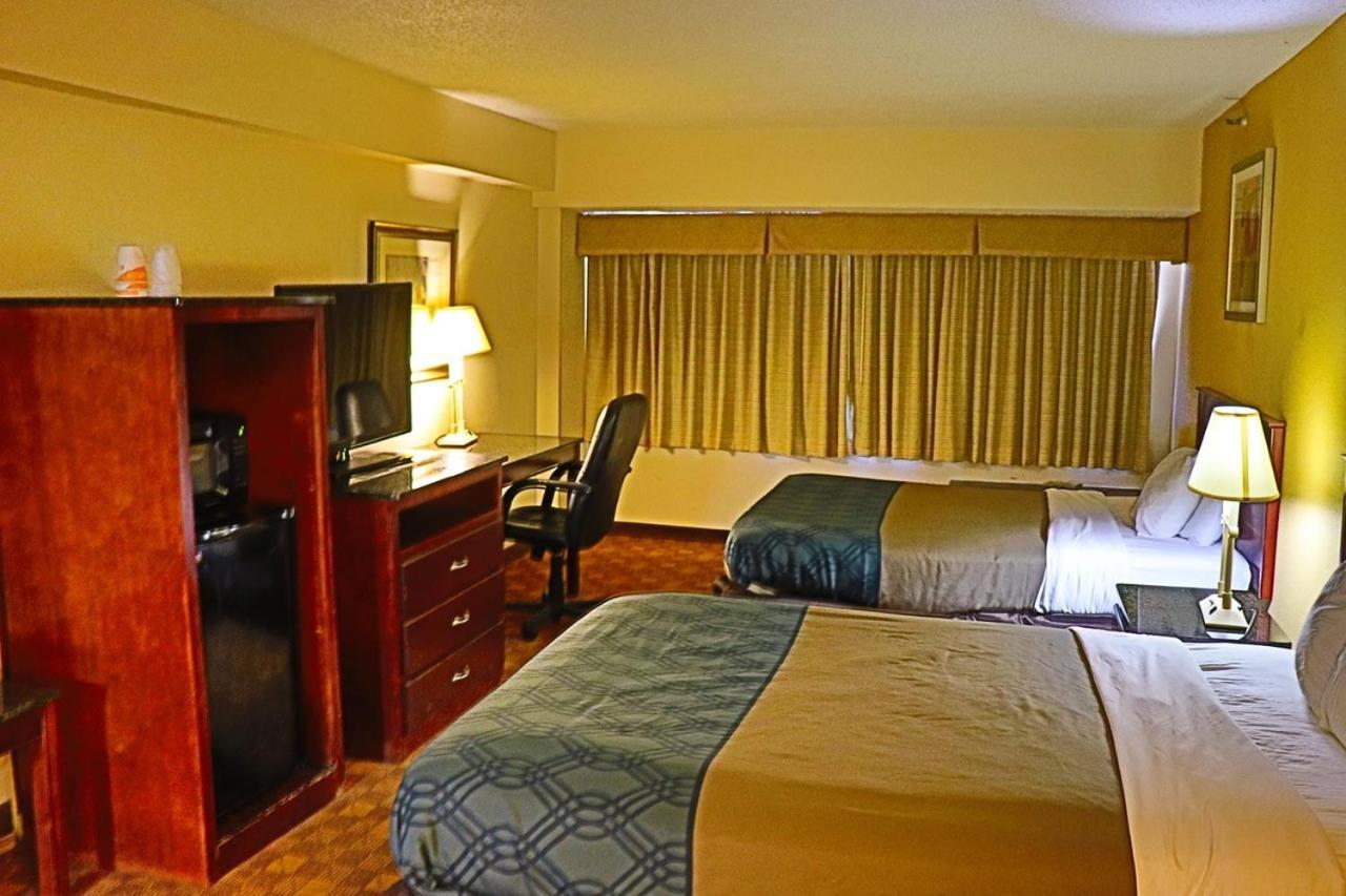 Rodeway Inn Sandston Ngoại thất bức ảnh