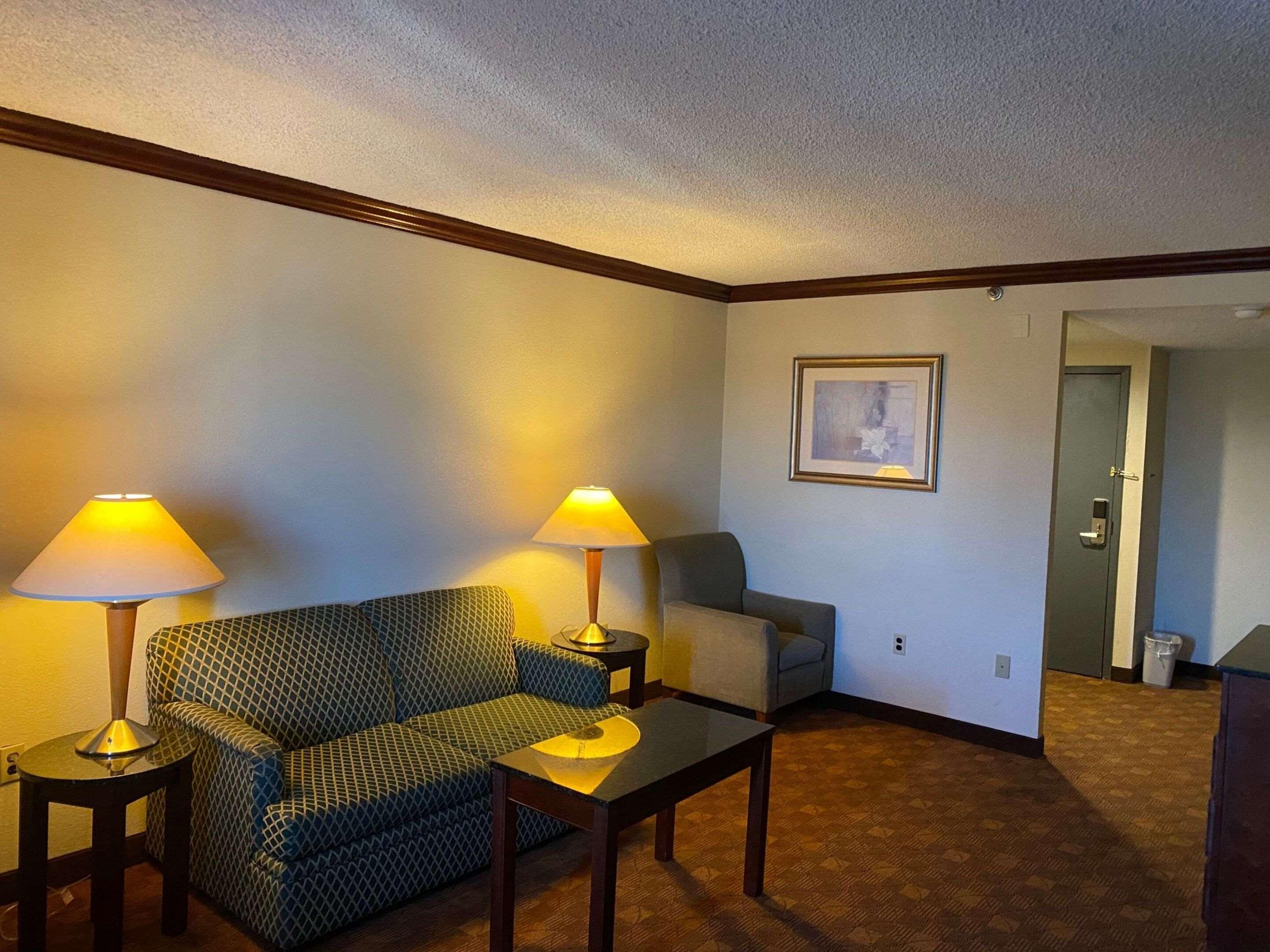 Rodeway Inn Sandston Ngoại thất bức ảnh