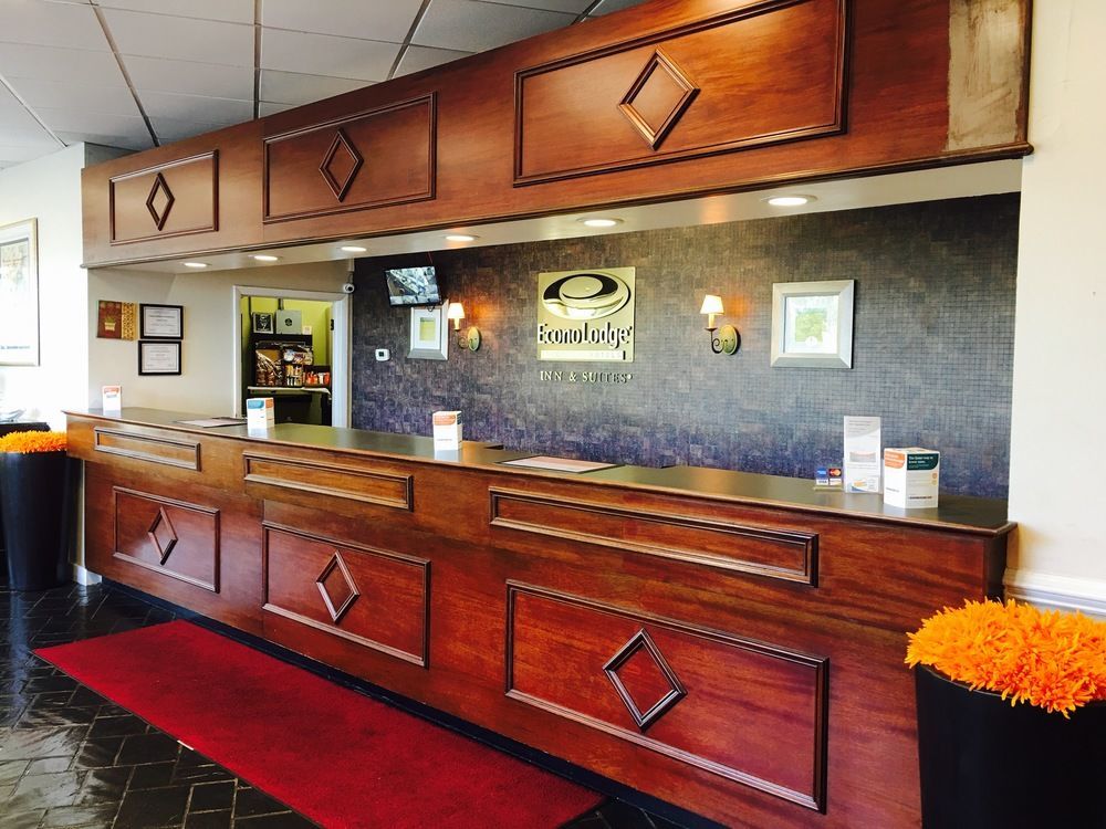 Rodeway Inn Sandston Ngoại thất bức ảnh