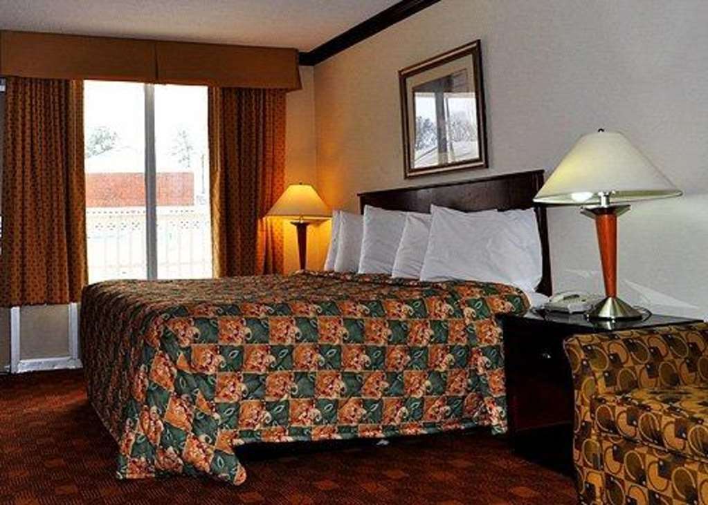 Rodeway Inn Sandston Phòng bức ảnh